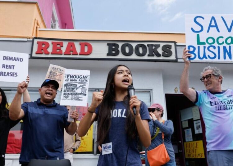 This L.A. bookstore is leading a revolt against ‘greedy landlords’