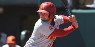 USC baseball stays alive in NCAA regional with rout of Lamar