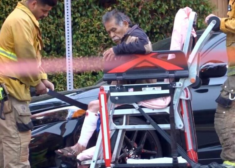 One dead following fire, fireworks explosions in South L.A.