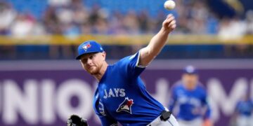 Dodgers acquire left-hander Eric Lauer from Blue Jays, adjust roster after injuries