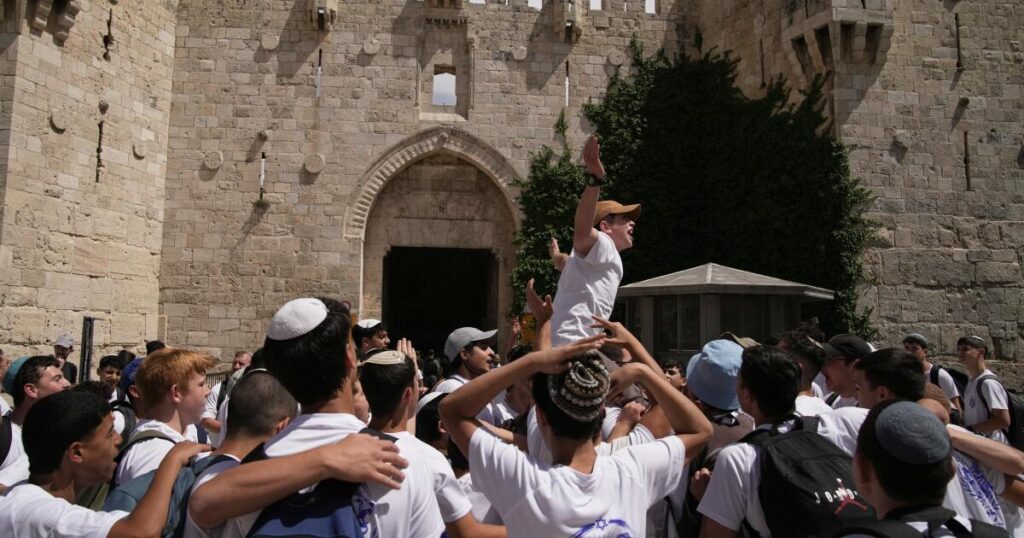 Ultranationalist Jews chant racist slogans during annual march into Jerusalem’s Old City