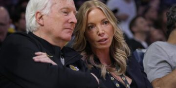 For Dodgers, getting to playoffs is not good enough for Mark Walter. For Lakers?