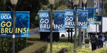 40,000 UC workers gird for a strike, disrupting medical services, cafeterias at all campuses