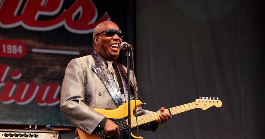 Clarence Carter, blues and soul singer known for hits ‘Strokin” and ‘Patches,’ dies at 90