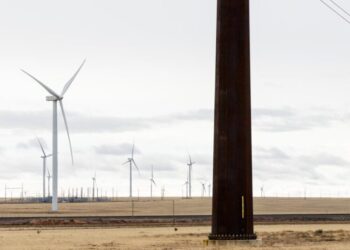 Biggest U.S. wind project yet is set to go online next month