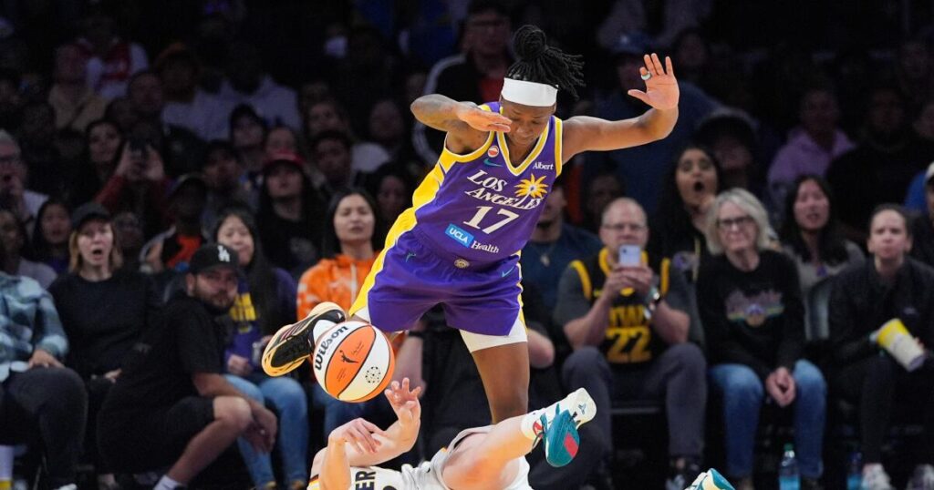 Caitlin Clark and Indiana Fever overwhelm Sparks, who drop their second straight game