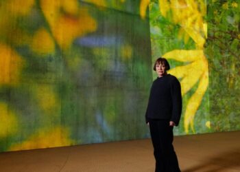 ‘The future of art’: A first look at the video installation that’ll light up LACMA’s Wilshire bridge