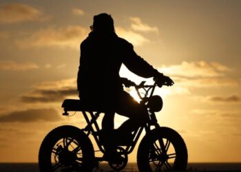 Man hit in face with bottle in violent confrontation with teen e-bike riders in Huntington Beach