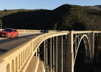 No parking at Big Sur bridge? County mulls restrictions at famous California Highway 1 stop