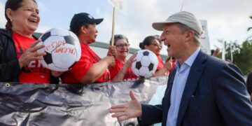 PG&E goes after gubernatorial candidate Tom Steyer. He welcomes the fight