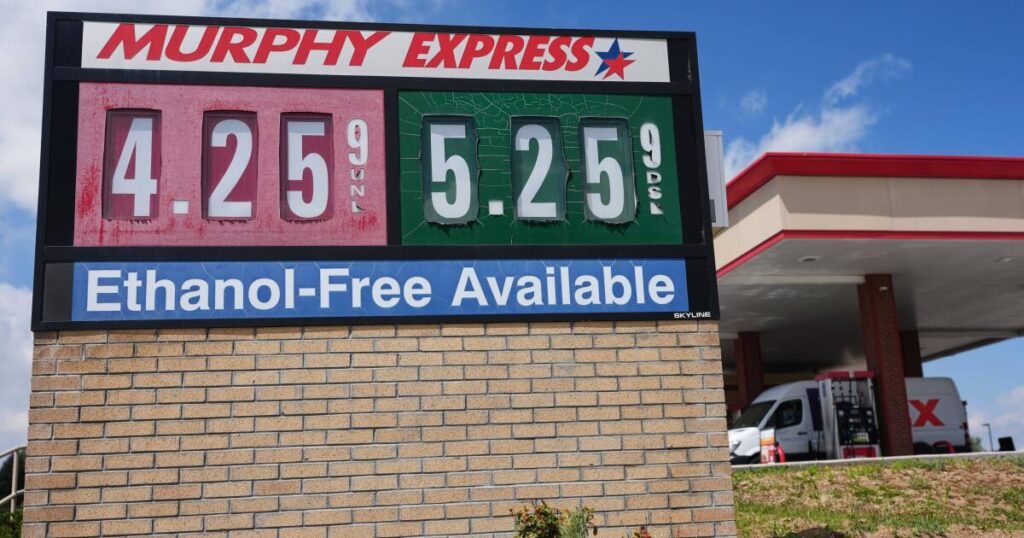 Gas prices are widening the wealth gap between wealthy and poor Americans