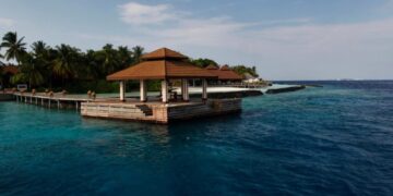 Authorities search waters in the Maldives for bodies of Italians who died in cave dive accident