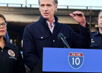 Newsom endorses Bass days before L.A. mayoral primary