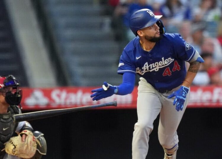 Dodgers lean on three homers and eight pitchers to end losing streak vs. Angels