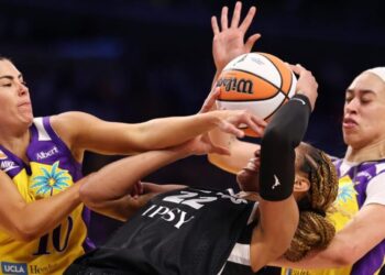 Sparks can’t keep pace with defending champion Aces in season-opening loss