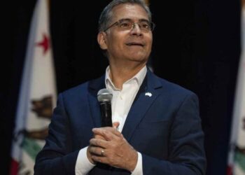 Xavier Becerra shows that his loyalty lies with fossil fuels