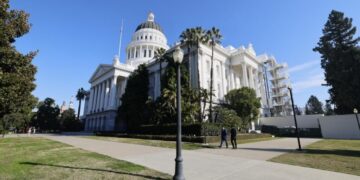 Union invokes California’s landmark environmental law to challenge Newsom’s return-to-office mandate