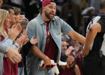 Travis Kelce buys a piece of the Cleveland Guardians, continuing trend of athletes becoming owners