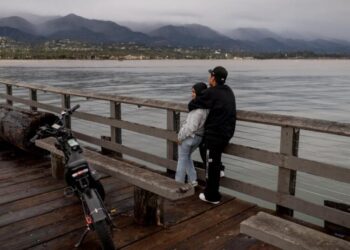 Southern California wind forecast: High surf and fire risk this weekend