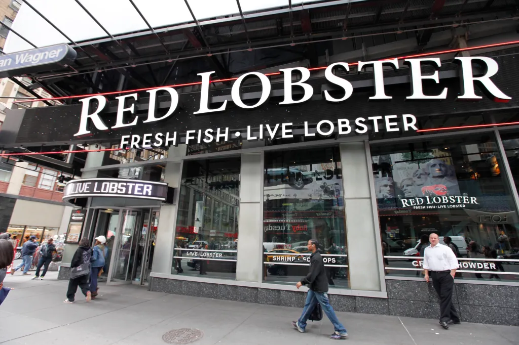 The Red Lobster restaurant on W. 41st St and 7th Ave in New York City.