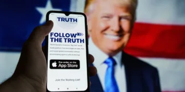 Trump fans turn as Truth Social boast ignores plight of everyday MAGA