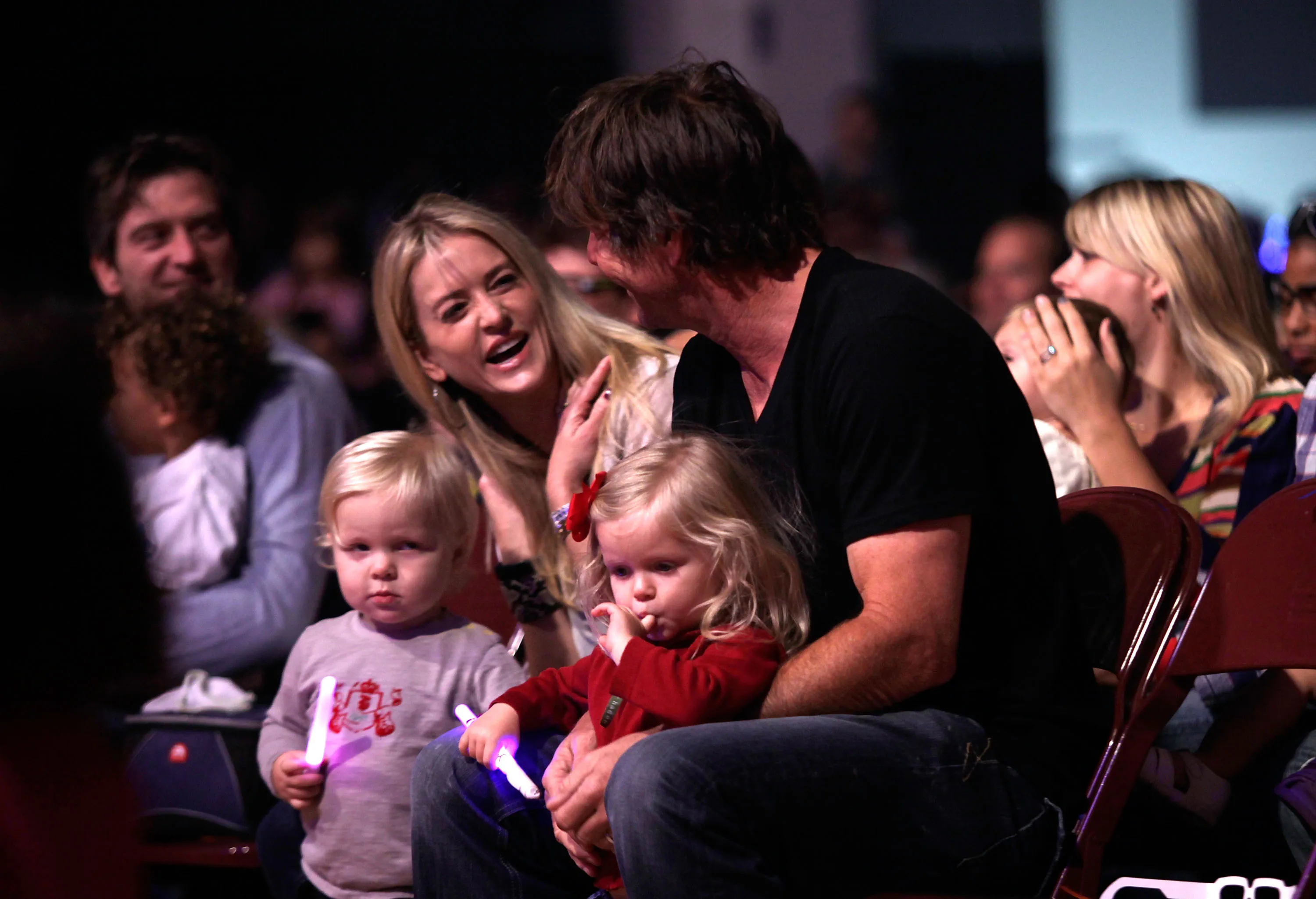 Dennis Quaid and Kimberly Buffington with their kids in 2009