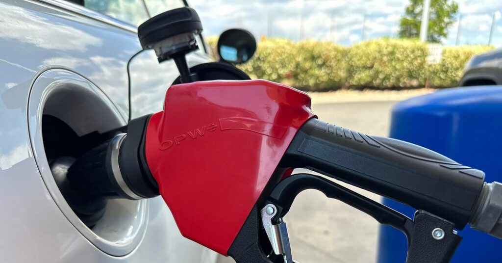 Oil Prices Return to Prewar Levels, Four Months Later