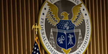 Supreme Court Backs F.C.C. Power to Levy Fines Against Cellphone Carriers