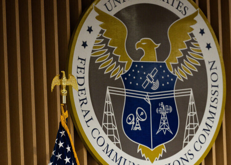 Supreme Court Backs F.C.C. Power to Levy Fines Against Cellphone Carriers