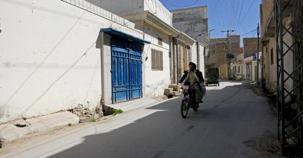 Father and Uncle of Slain New York Girl Given Life Sentences in Pakistan