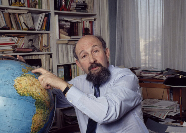 Yves Lacoste, Who Exposed U.S. Bombing of Vietnam’s Waterways, Dies at 96