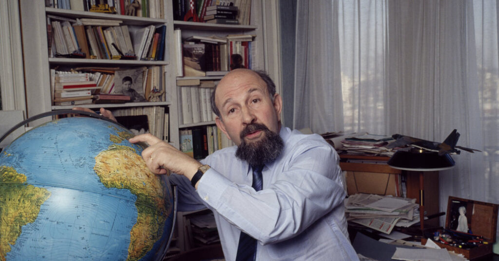 Yves Lacoste, Who Exposed U.S. Bombing of Vietnam’s Waterways, Dies at 96
