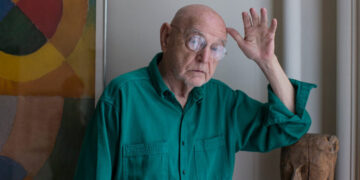 Duane Michals, Photographer With Stories to Tell, Dies at 94