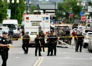 Shootout in Olde Town Square: A Cop, a Killer and a Good Guy With a Gun