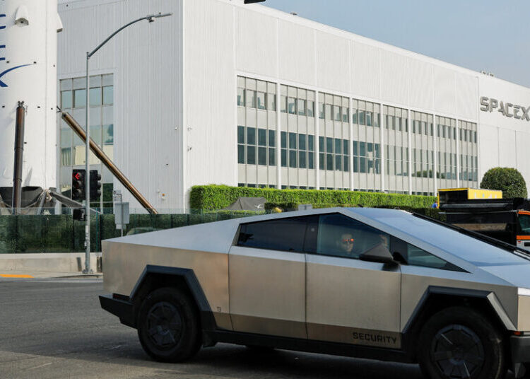 Musk’s Next Move May Be a Mega-Merger of SpaceX and Tesla