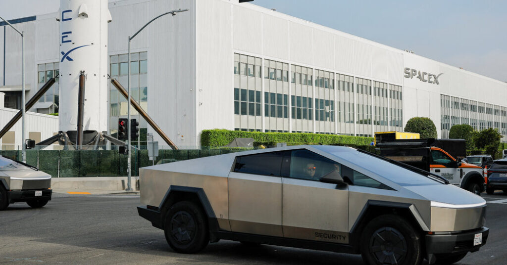 Musk’s Next Move May Be a Mega-Merger of SpaceX and Tesla