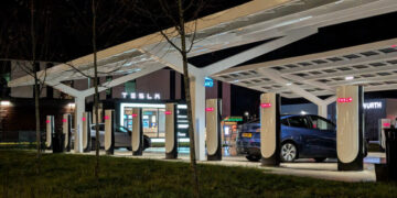 In Europe, Tesla Sales Are Rising Despite Views on Elon Musk