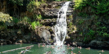5 Beautiful Hawaiian Swimming Holes