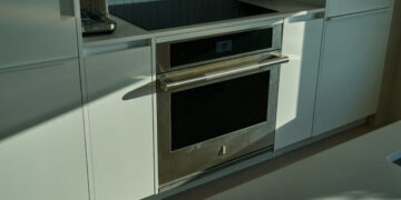 Cash Back for Replacing a Gas Stove With Electric? Not Anymore.