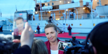 Denmark’s Prime Minister Hangs On to Power After Protracted Talks