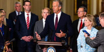 G.O.P. Works to Jump-Start Immigration Bill After Trump Retreat on Fund