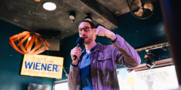 Wiener Advances in House Race to Succeed Nancy Pelosi