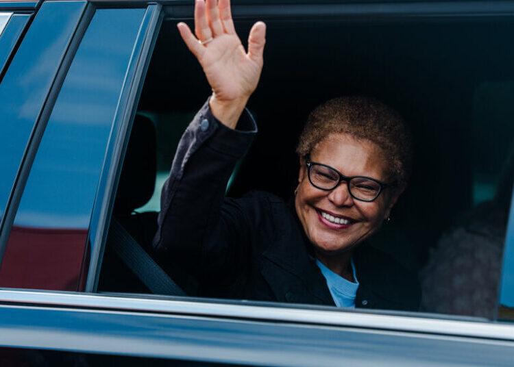 5 Things to Know About Karen Bass