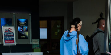 California House Primaries Offer Clues in Battle for Control of Congress