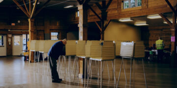 Montana Voters Deliver Mixed Results on Shifting Statehouse Rightward
