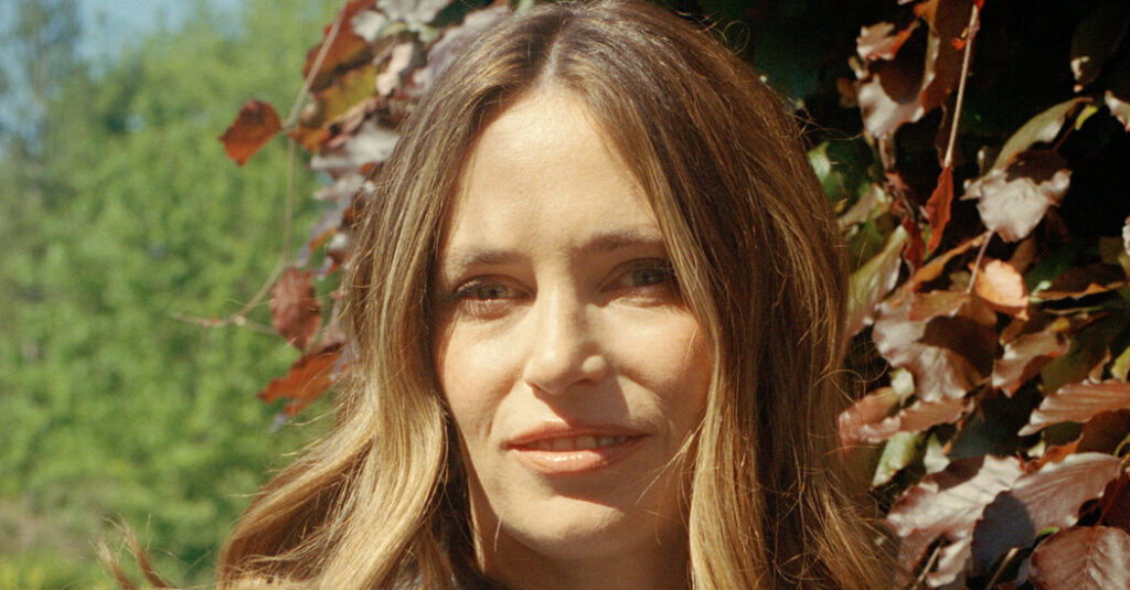 Her Chart-Topping Romance Novels Started With Her Teenage Diaries