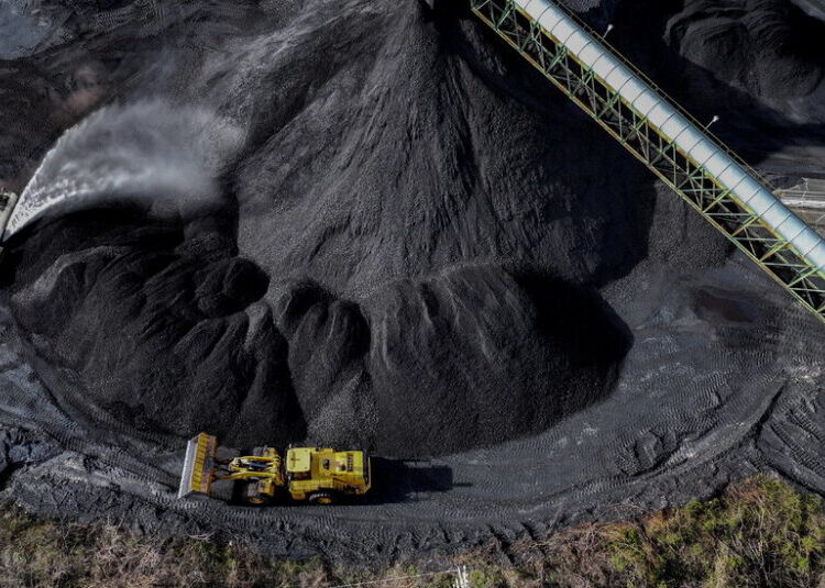 Trump Offers Funds for First New U.S. Coal Plants in 13 Years