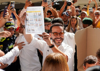 Can a U.S. Citizen Become Colombia’s President?