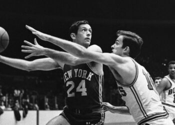 Resilience, Courage, ‘Blah Blah Blah’: A Legend Cheers His Knicks