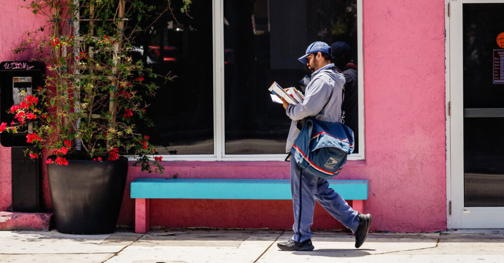 Postal Service Frees Up Enough Cash to Keep Operating for ‘Several Years’
